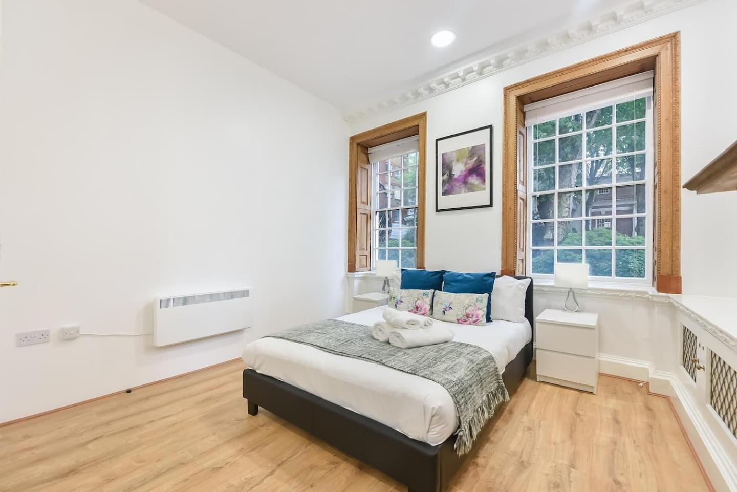 2 Bed Piccadilly Apartment 2 Londen Buitenkant foto