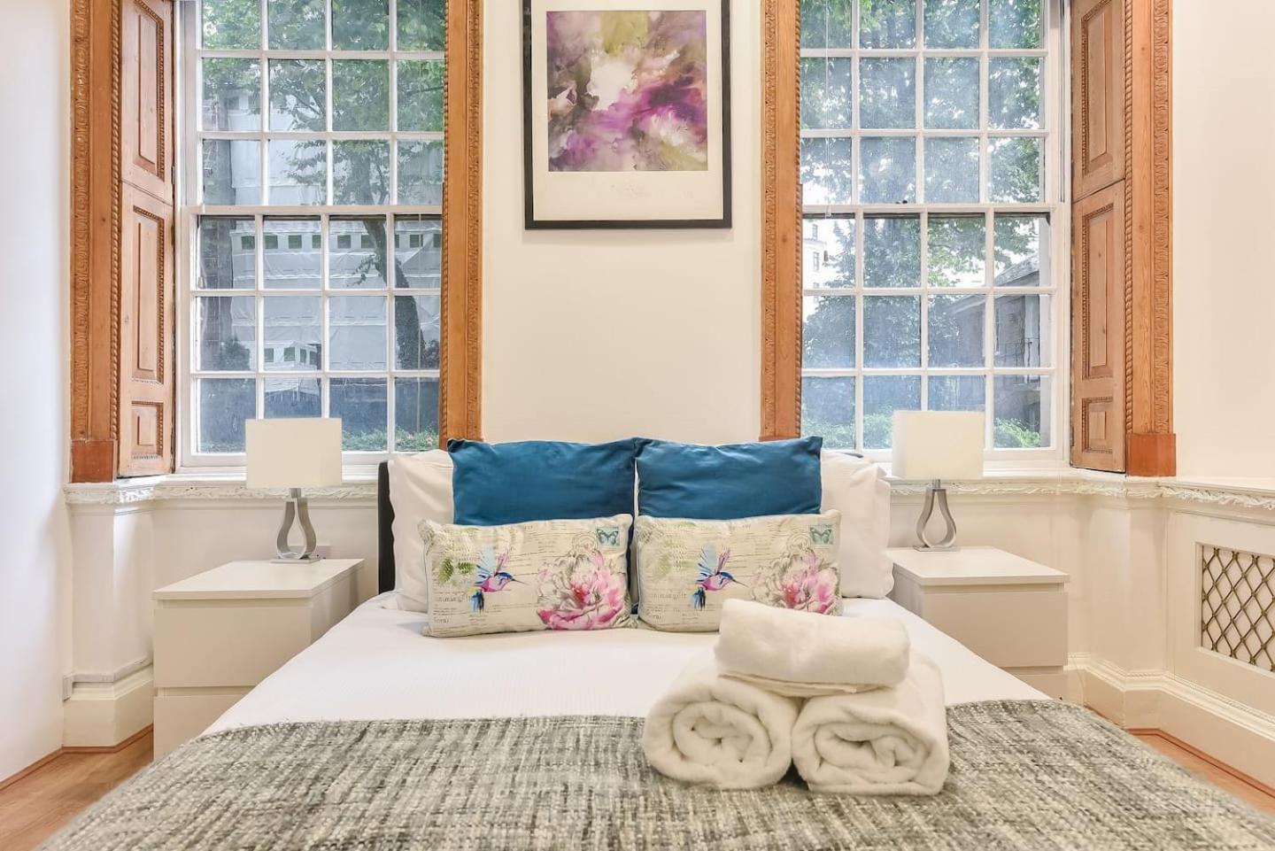 2 Bed Piccadilly Apartment 2 Londen Buitenkant foto
